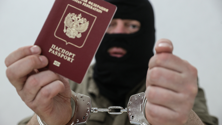 Гениальный поступок: мужчина в розыске пришёл восстанавливать утерянный паспорт в полицию