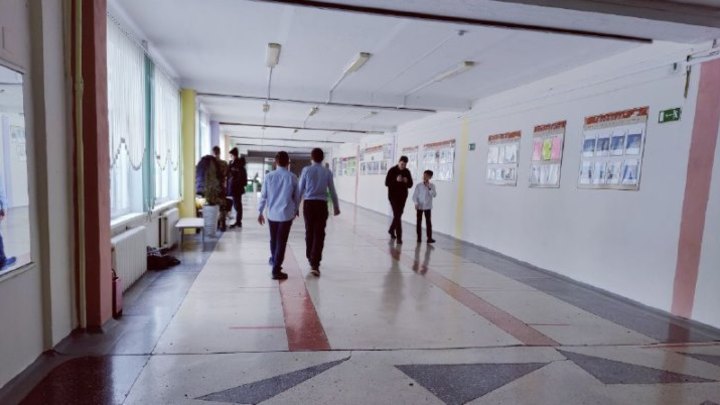 Прокуратура проверит школу в Чите, где ребенок во время игры сломал позвоночник