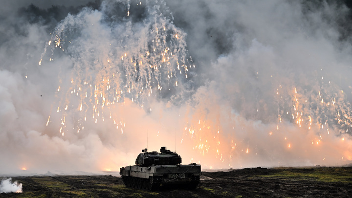 Киев будет обстреливать новые регионы России западными дальнобойными ракетами – Резников