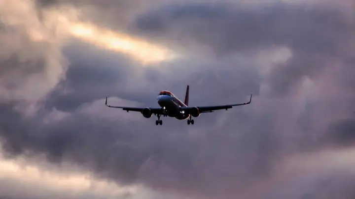 Военлет Попов раскрыл масштабы эвакуации тяжелораненых военных НАТО из Жешува