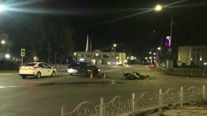 В Тейкове 19-летний водитель Renault Logan сбил 34-летнего байкера