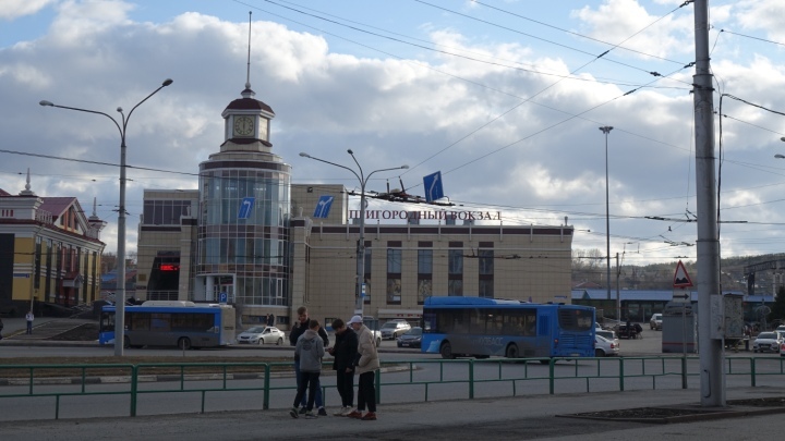 Расписание трех пригородных поездов изменится в январе в Кузбассе