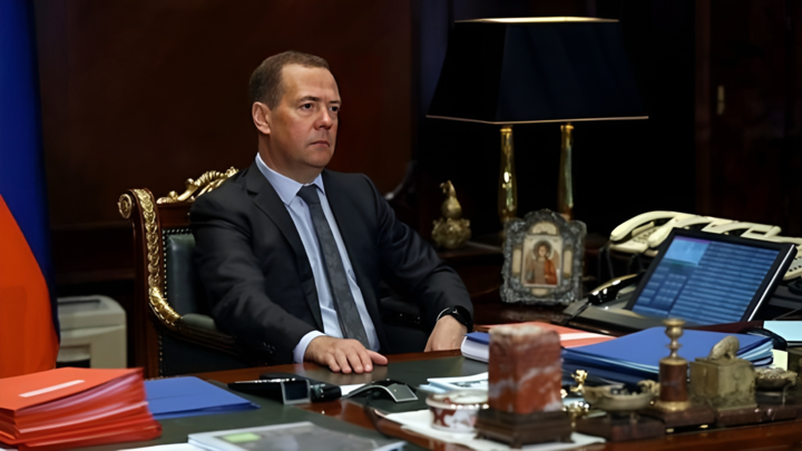 Медведев обвинил Украину в сотрудничестве с международными террористами