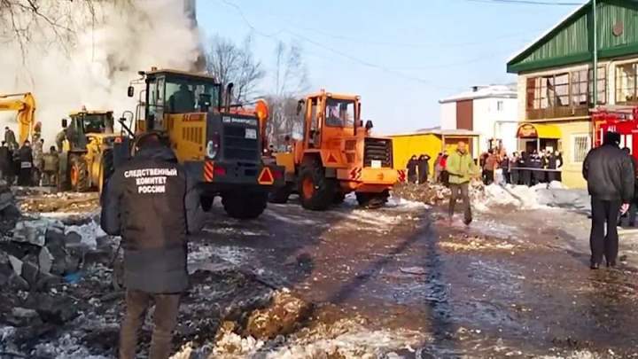 Число жертв взрыва газа в жилом доме на Сахалине выросло до девяти