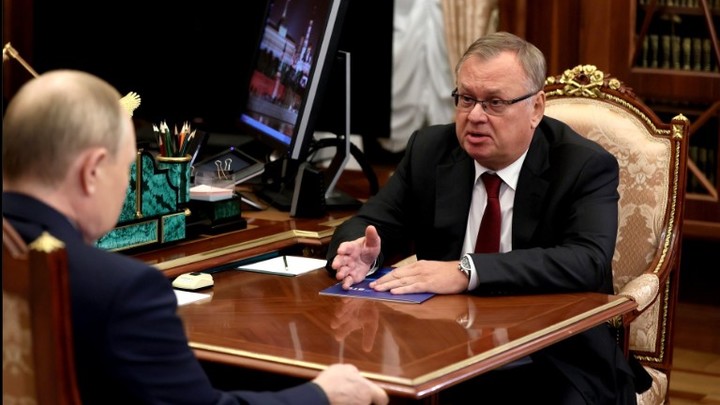 Холодная война 2.0: Глава ВТБ заранее поделил весь мир