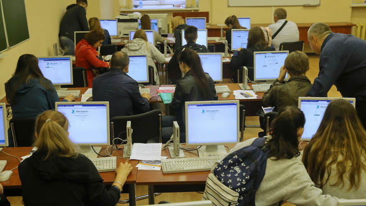 Экзамен на патриота провален: на западе Украины полюбили учёбу