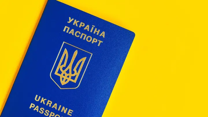 После вечеринки в Монако украинской певице Поляковой могут запретить въезд в Россию