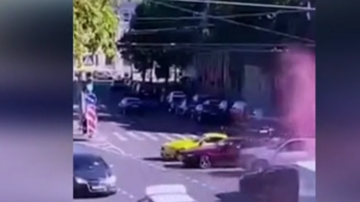 Кавказцы извинились за свадьбу с огоньком и дымовыми шашками в центре Петербурга