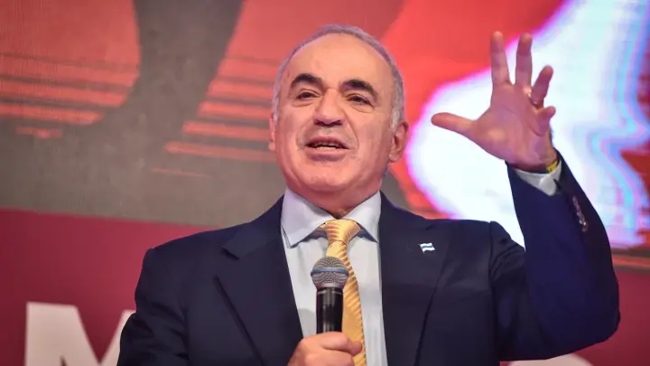 Не отец – предатель: Гарри Каспарову* красиво отомстила дочь от Марины Неёловой. Спустя годы пришло время тихого возмездия