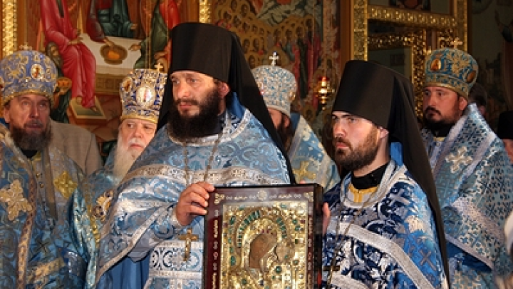 Нужно найти компанию: Что нельзя делать в день Казанской Богоматери 4 ноября 2025