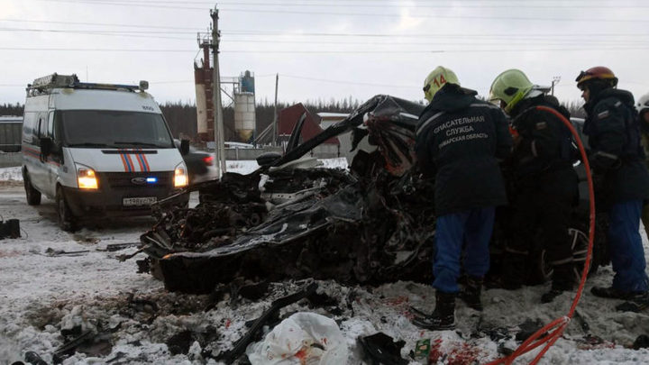 По семи погибшим в страшном ДТП под Самарой объявлен траур