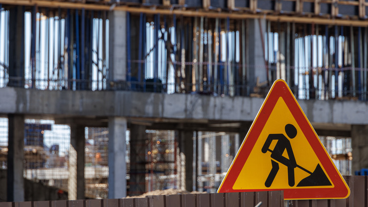 Где гулять нашим детям?: Жители Люблино выступили против строительства ТЦ во дворе своих домов