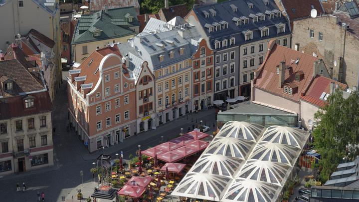 Латвия оскорбила русских к 9 Мая. Захарова уверена: История всё расставит