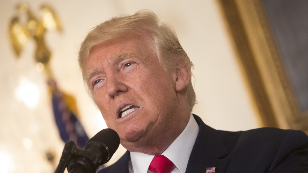 Беспорядки в Шарлотсвилле лишили Трампа еще одного союзника Беспорядки в Шарлотсвилле лишили Трампа еще одного союзника