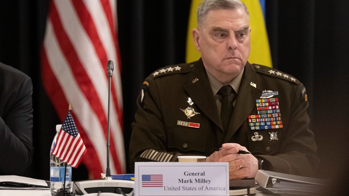 Залужный обсудил с генералом Милли ситуацию на фронте