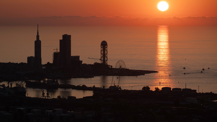 Лайнер Astoria Grande больше не будет останавливаться в Батуми