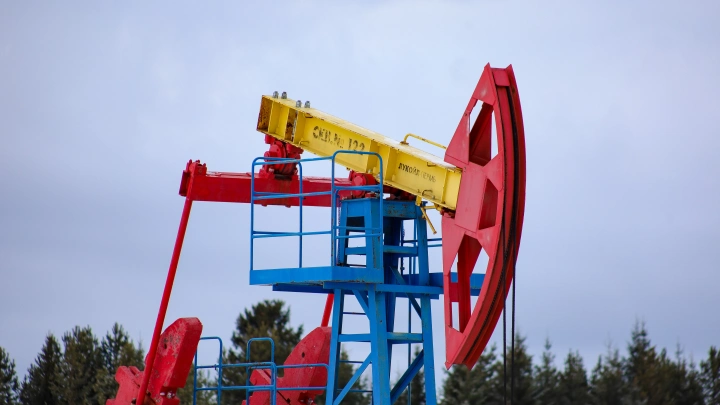 FT: нефтяные компании из Европы ищут пути возвращения на рынок России