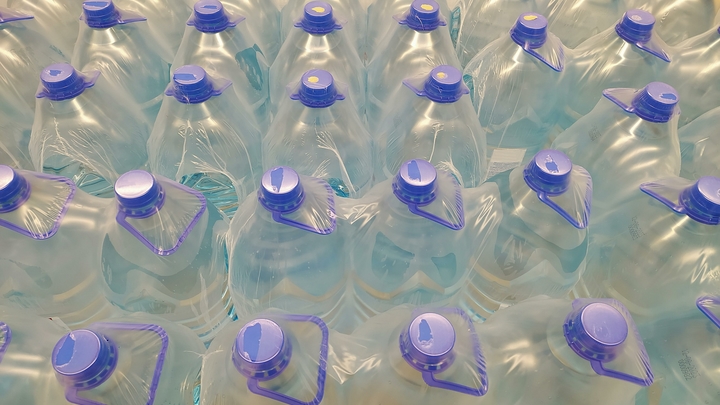 Как отличить хорошую бутилированную воду от пустышки: Подскажет одна надпись на этикетке