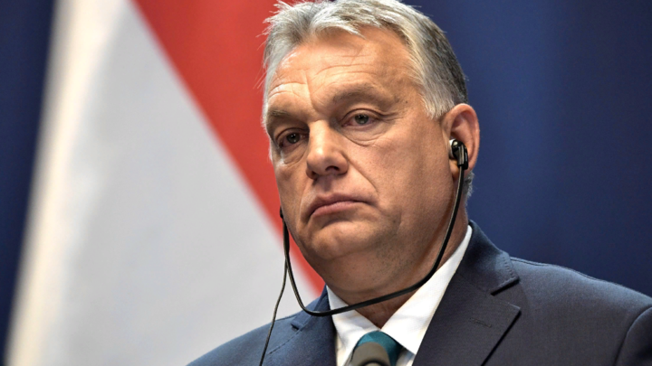 Премьер Венгрии открыто поддержал Трампа: Продолжайте бороться!