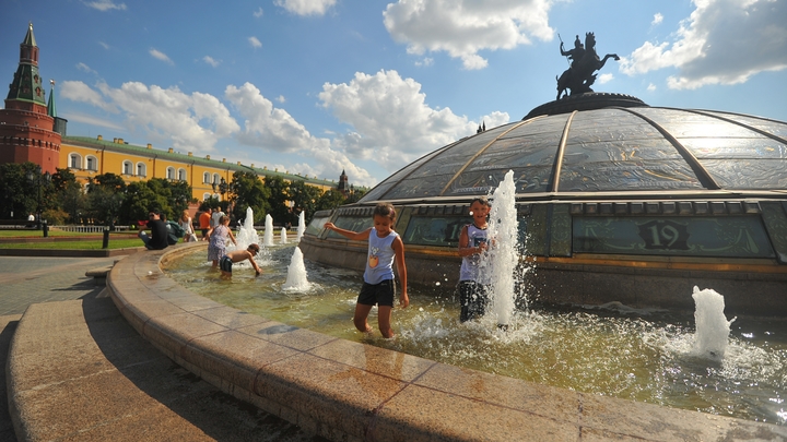 Абсолютная жара: Температура воздуха в Москве может побить рекорд столетней давности