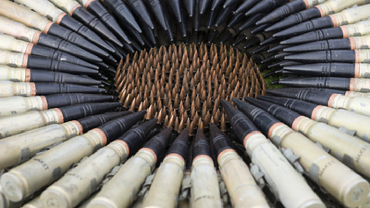 На снарядной игле. Слезть невозможно: Назван самый горячий участок фронта