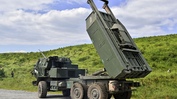 HIMARS и боеприпасы: Зеленский выпросил у конгрессменов США новое оружие