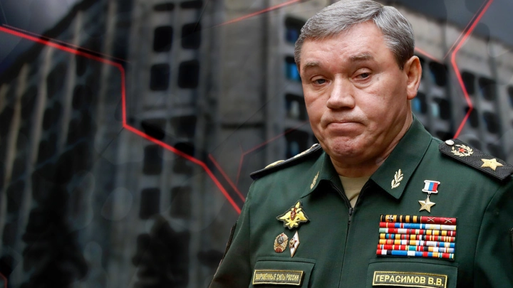 Вслед за Шойгу решают судьбу Герасимова. Тайна парада на Красной площади
