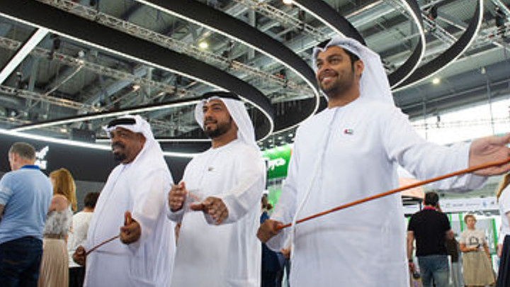 Ставка на технологии и космос: LIFE снял фильм об отношениях России и ОАЭ