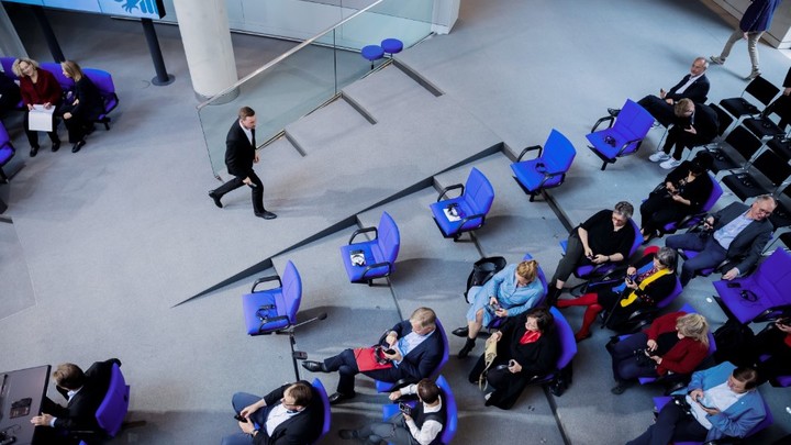 Новая партия в Европарламенте: Против санкций, против конфликта с Россией