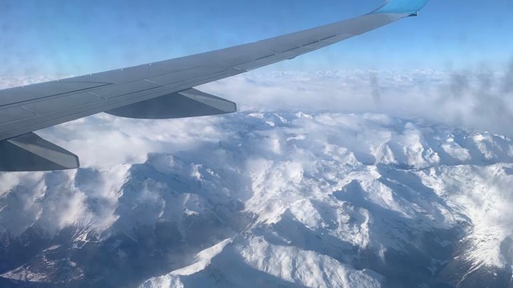 В казанском аэропорту самолёт выкатился за пределы посадочной полосы