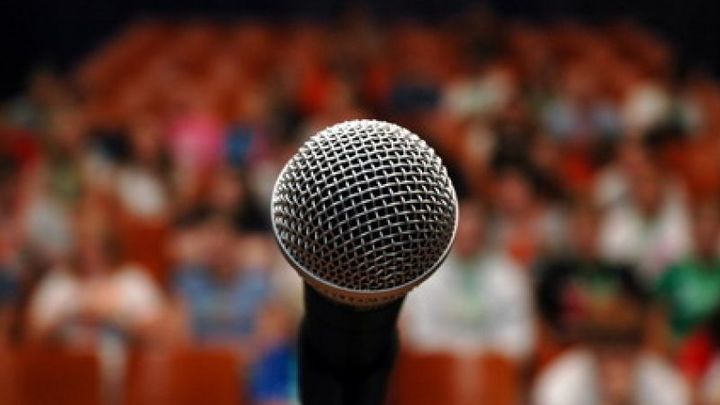 Ще не вмерла Украина! Караоке-клуб в Краснодаре проверяет полиция из-за песни Верки Сердючки