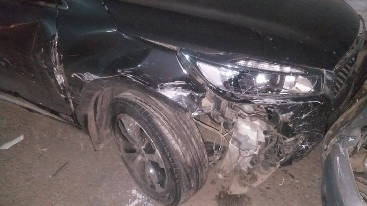 14 автомобилей на парковке повредил водитель иномарки в Ростове-на-Дону