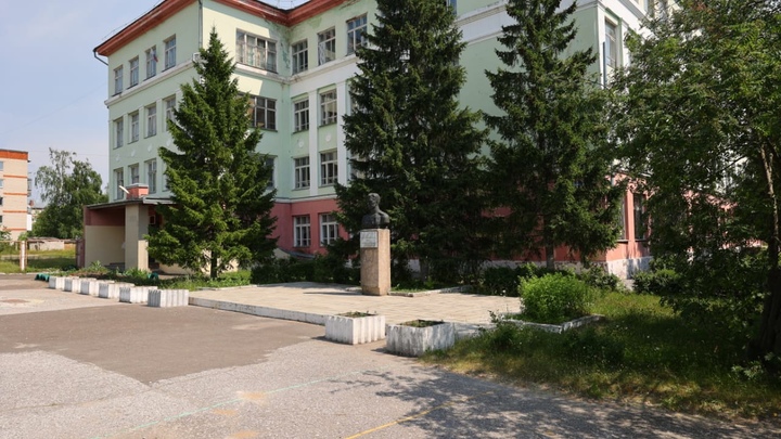 Школу и госпиталь снесут в Дзержинске