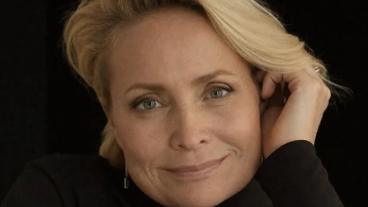 Русская Шэрон Стоун: Светлана Пермякова шокировала фанатов новыми фото