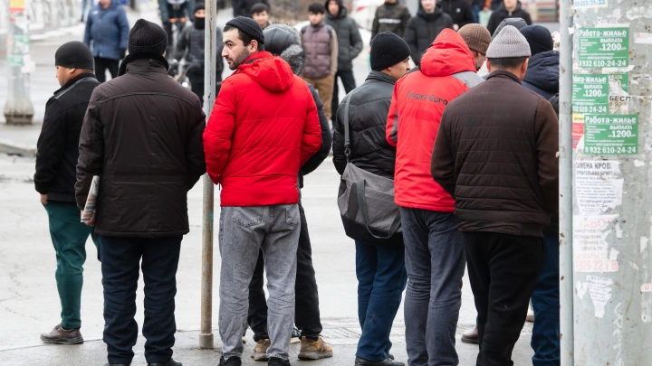 Запретили знать: Власти засекретили отчёты на фоне замещения русских мигрантами