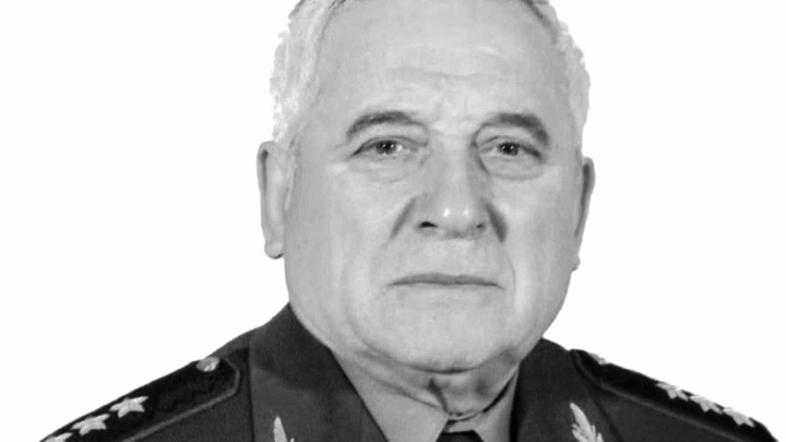Кто такой Николай Кизюн: умер генерал, которому пожал руку Путин на параде Победы