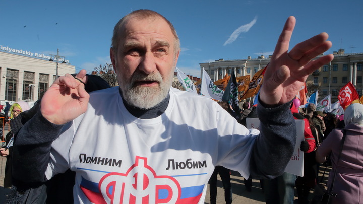 Там просто всю верхушку нужно проверять: Адвокат раскрыл коррупционные манёвры ПФР