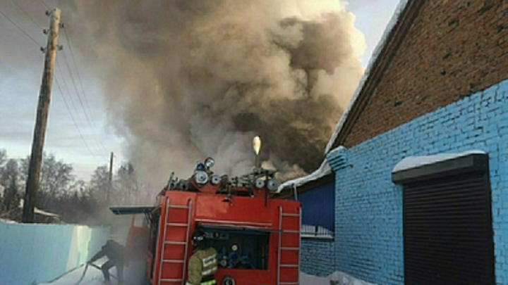 В ночном пожаре в Балее погибли две женщины и семилетняя девочка