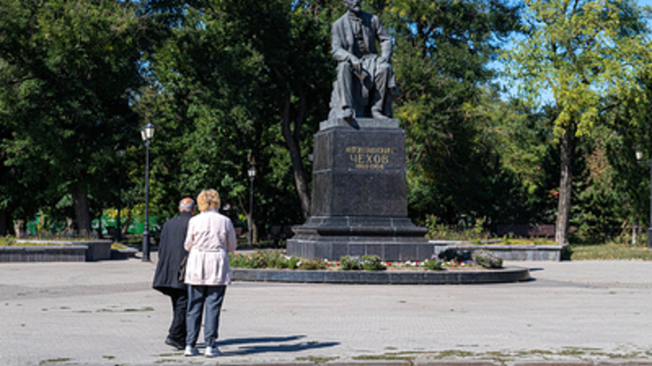 В Таганрог доставили больше 80 сдавшихся в плен на Азовстали