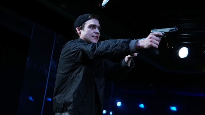 Сын Ефремова выпал из окна