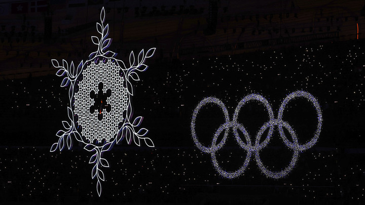 Гимн России уронил американский флаг на Олимпиаде в Лондоне. Зрители аплодировали