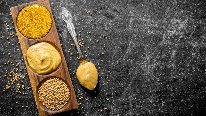 Консерванты, инсектицид и примеси: Роскачество нашло опасные ингредиенты в горчице