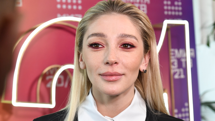 Суд оштрафовал Настю Ивлееву за организацию голой вечеринки в клубе Мутабор