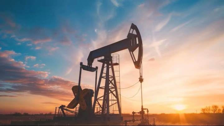 Почему добыча нефти в России обрушилась до минимума за 17 лет