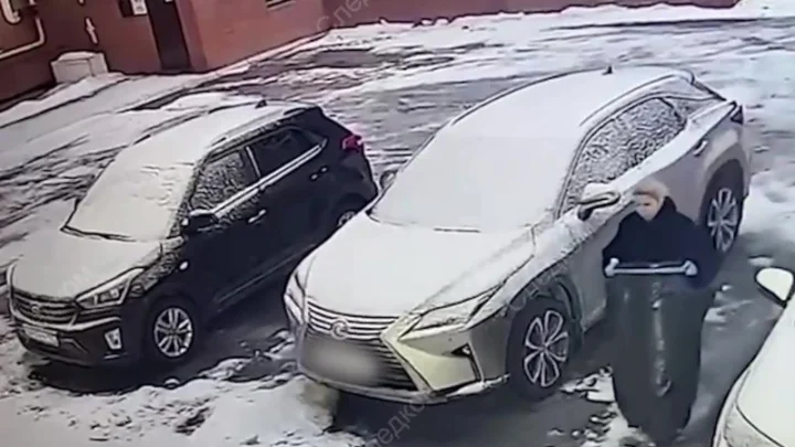 RT: Внучка бывшего мэра Самары Тархова целую неделю травила родственников