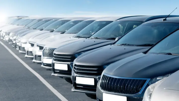 Бюджетный выбор. Автомобили Lada стали самой популярной маркой для покупки в апреле