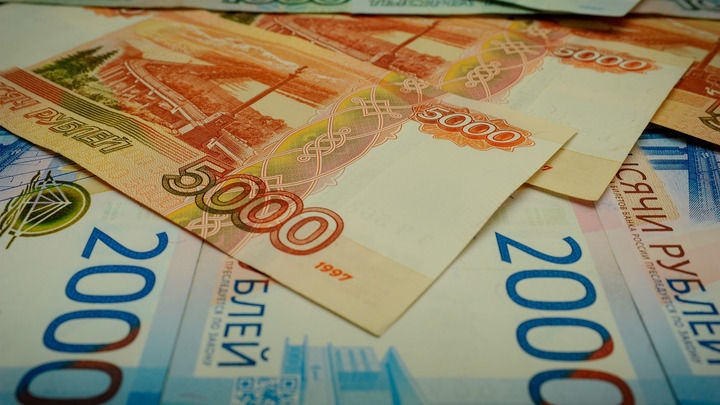 Пенсия как у чиновников? Политики поспорили из-за двух профессий