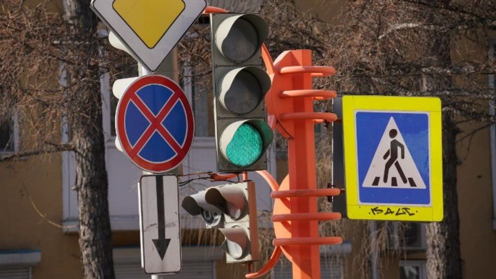 В микрорайоне Южный в Кемерове заработают новые светофоры