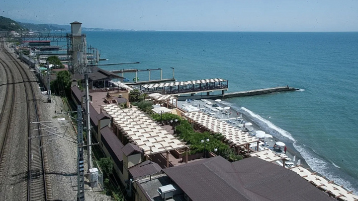 В Сочи запустили первый «безковидный пляж»