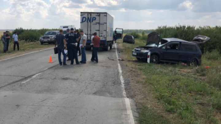 Трое взрослых и ребёнок погибли в ДТП под Новосибирском